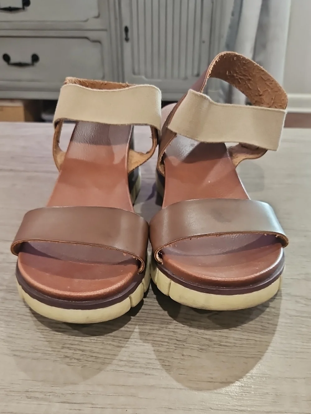 MIA Adley wedge  brown & tan women's sandals size 8.5
